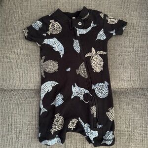 Burt's Bees Black and Gray Turtle Bodysuit